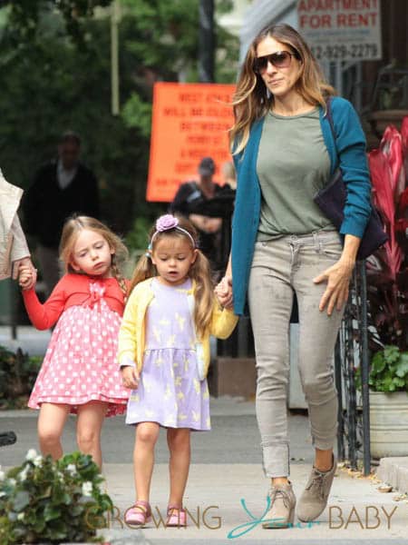 Sarah Jessica Parker walks her girls Marion and Tabitha to school