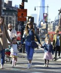 Sarah Jessica parker does the school run with daughter Tabitha & Loretta