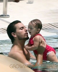 Scott Disick and daughter Penelope in the pool in Miami
