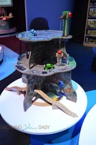 Thomas & Friends Wooden Railway Up and Around Sodor Adventure Tower