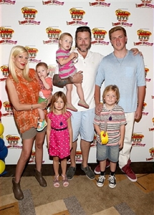 Tori Spelling and Dean McDermott with kids Jack, Stella, Liam, Hattie and Finn at Disney Junior Live On Tour!