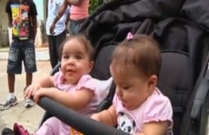 Twins in Havana, Cuba