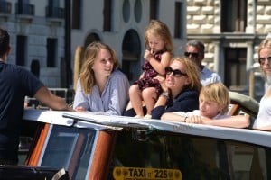 Uma Thurman cruises through Venice with kids Maya, Levon and Luna