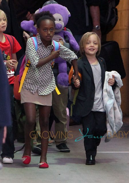 Angelina Jolie & Her Chidren Arrive Into Sydney Airport