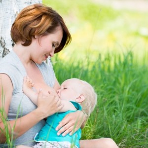 breastfeeding toddler