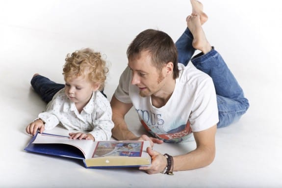 dad reading son