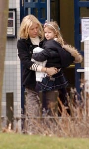 gwyneth Paltrow Does The School Pickup with daughter Apple in London