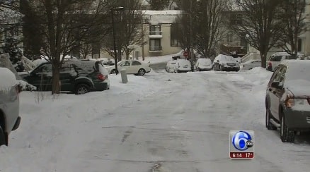 mom gives birth in the middle of Cinnamon Drive in Roxborough