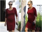 pregnant Molly Sims leaves a therapy class