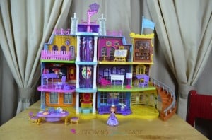 sofia the first Royal Prep Academy